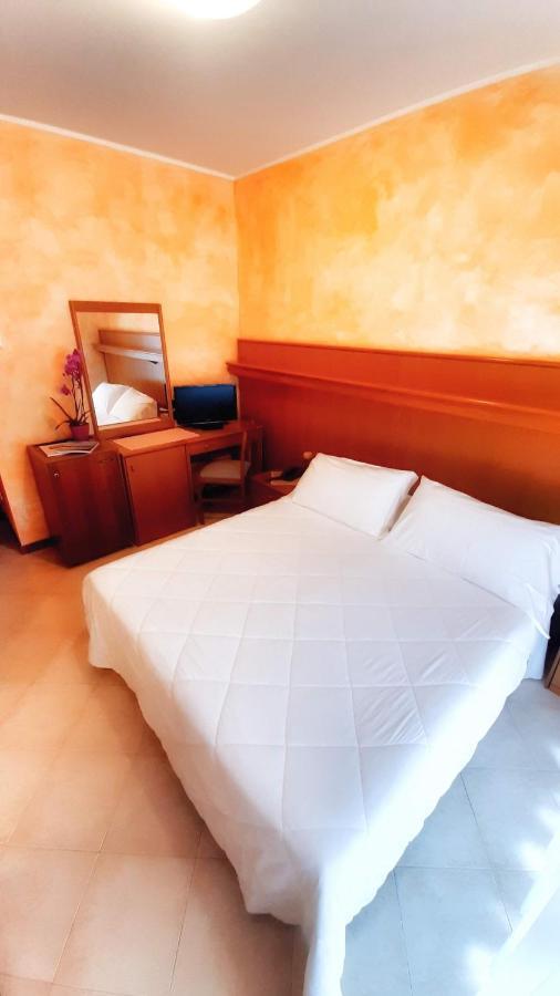 Hotel & Wellness Fra I Pini Lignano Sabbiadoro Dış mekan fotoğraf