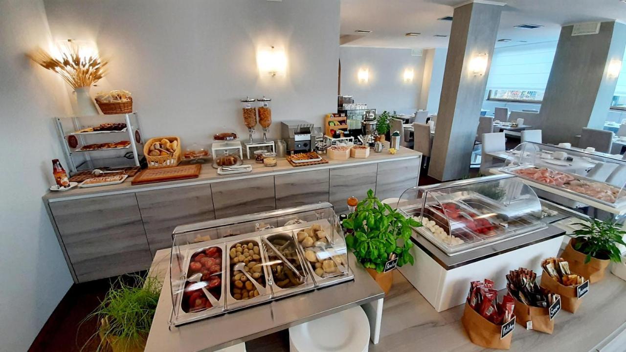 Hotel & Wellness Fra I Pini Lignano Sabbiadoro Dış mekan fotoğraf