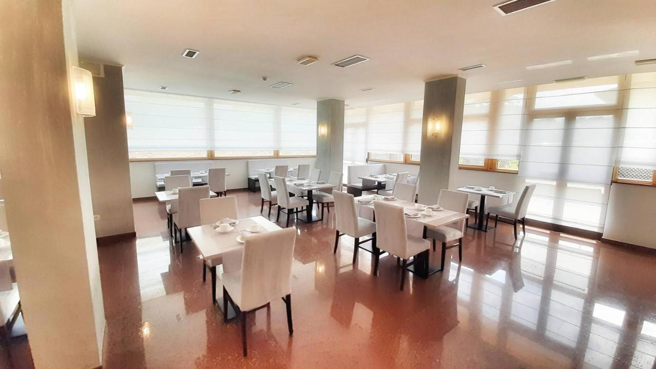 Hotel & Wellness Fra I Pini Lignano Sabbiadoro Dış mekan fotoğraf